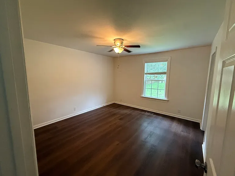 153 Arsenal Dr — Photo 6