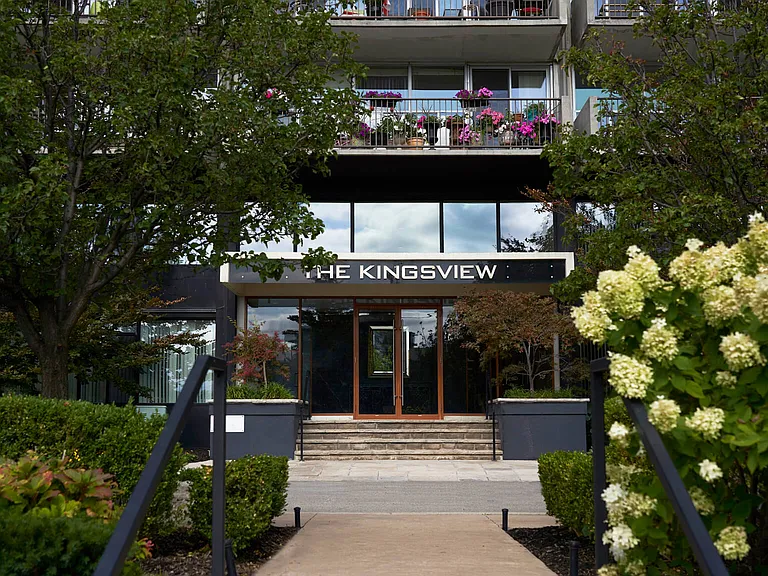 289 The Kingsway — Photo 8
