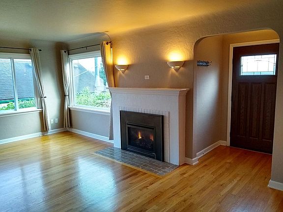 Gas fireplace.