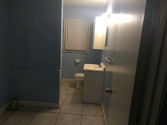3rd image of 1947 W 35th St S