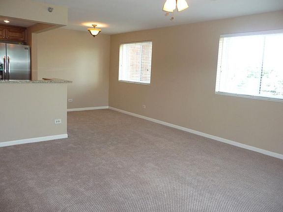 5th image of 1 Bloomingdale Pl APT 302