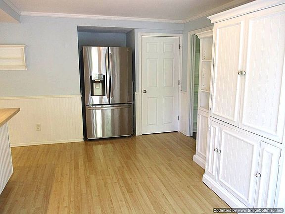 5th image of 15604 Peacock Hill Ave NW