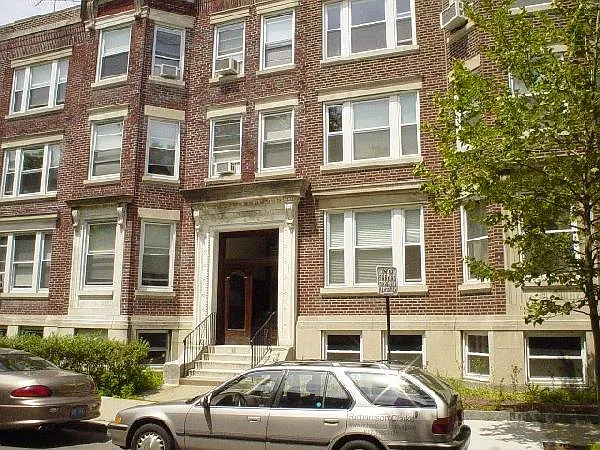21 Gibbs St #2