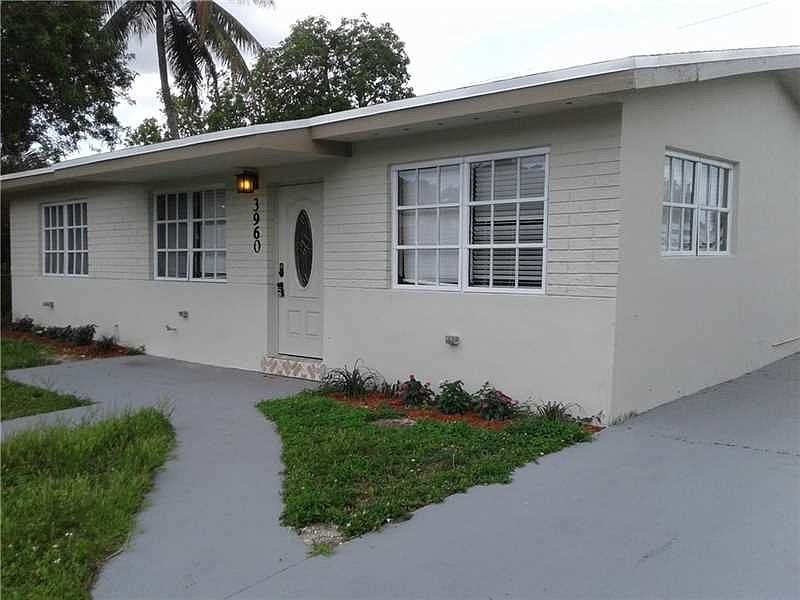 1st image of 3960 SW 59th Ave