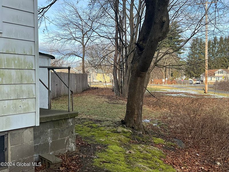 4th image of 58 Baldwin Avenue