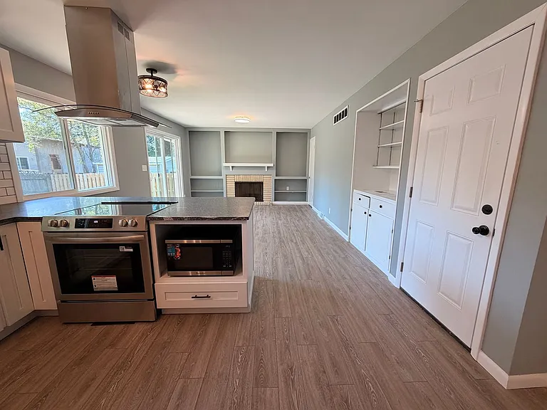 2538 Berwyck Rd SE — Photo 7
