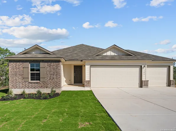 124 Reno Trail, Floresville, TX 78114