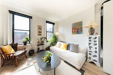 398 Court Street, #3