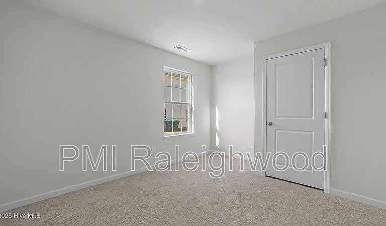 286 Palm Dr — Photo 26