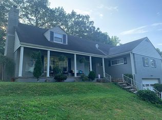 835 Wildwood Cir, Saint Albans, WV 25177