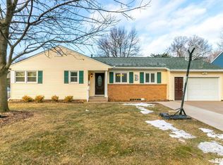 3103 15th St, Moline, IL 61265