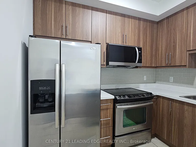 18 Holmes Ave #1915 — Photo 8
