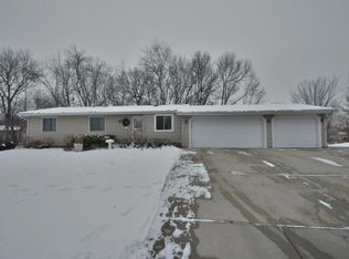10029 Ives Way, Osseo, MN 55369