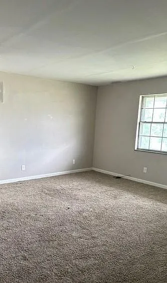 9608 Holy Cross Ln — Photo 2