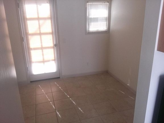 4th image of 5075 Niagara Ave APT 05