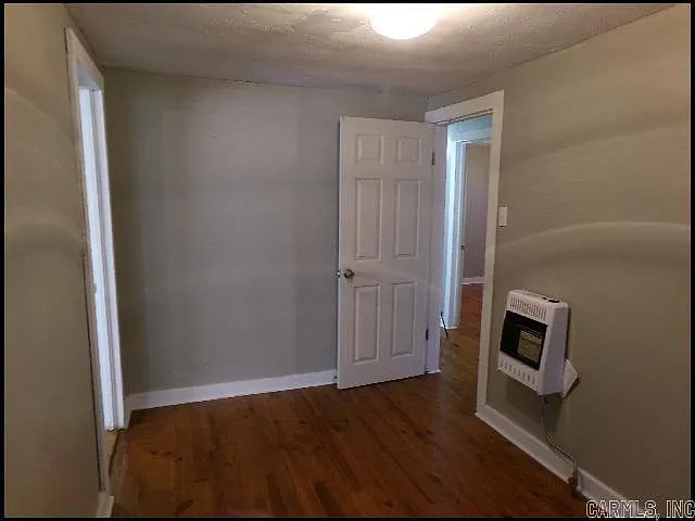 814 N G St — Photo 16