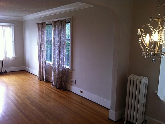 4th image of 2112 11th Ave W APT D