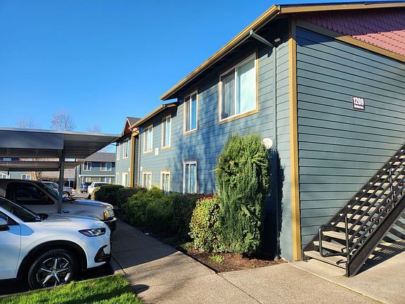 4th image of 1209 NE Linden Ave #209