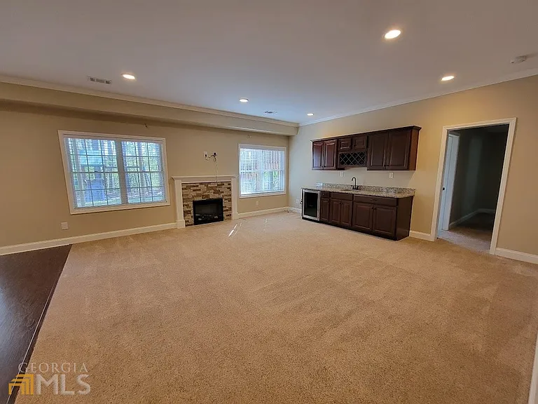 125 Farmington Dr — Photo 30