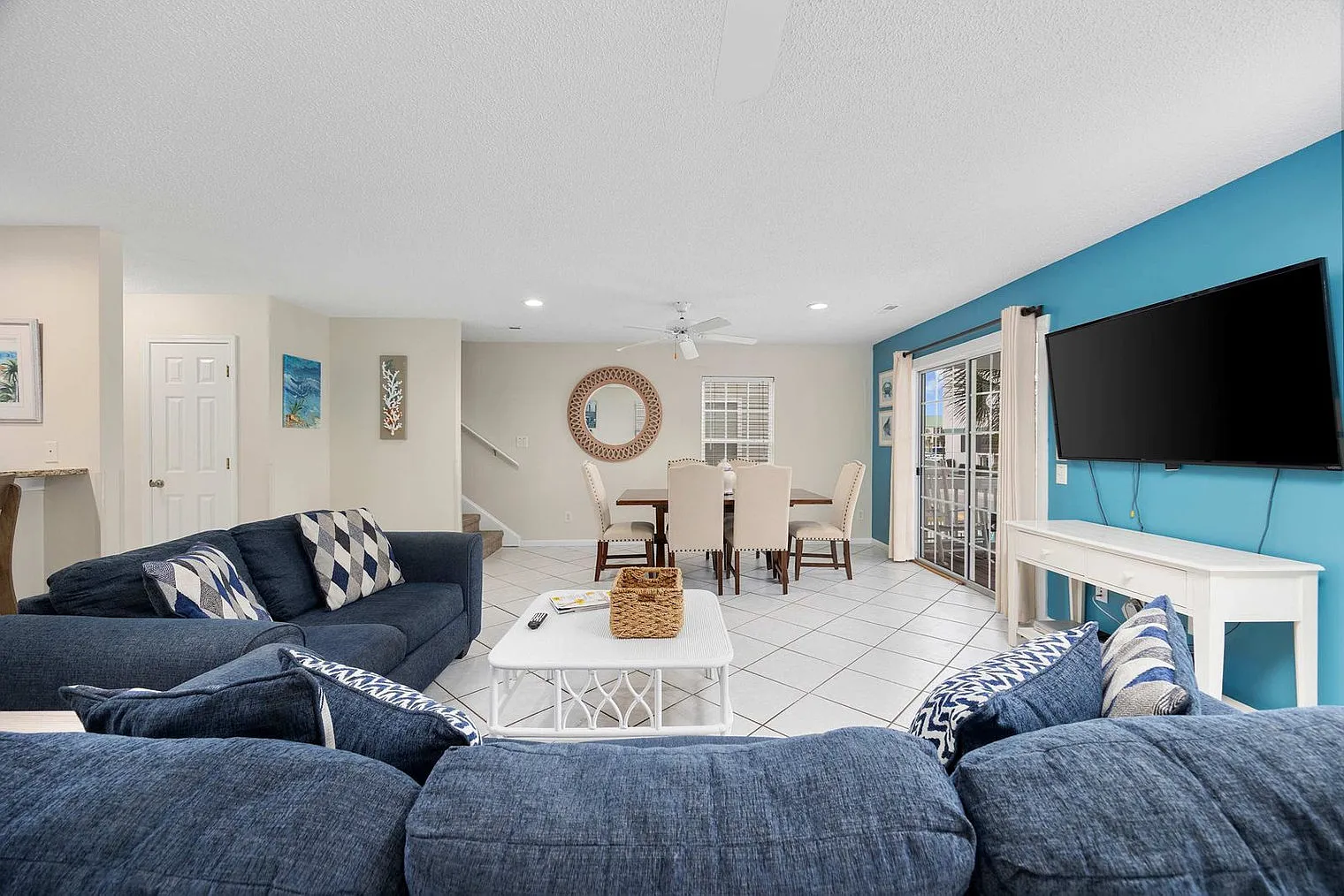 5 bed, 4.0 bath, 2142 sqft, $11,060 — Photo 4