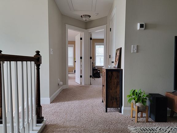 4th image of 1824 Fox Den Way #1-6-1