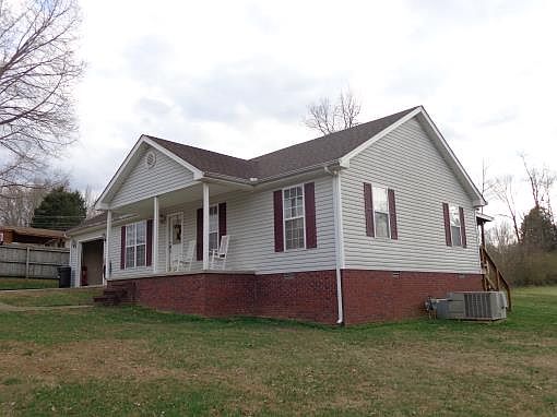 1st image of 207 Evergreen Ave