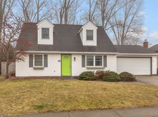308 Loyola Dr, Elyria, OH
