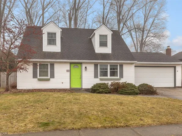 308 Loyola Dr, Elyria, OH 44035
