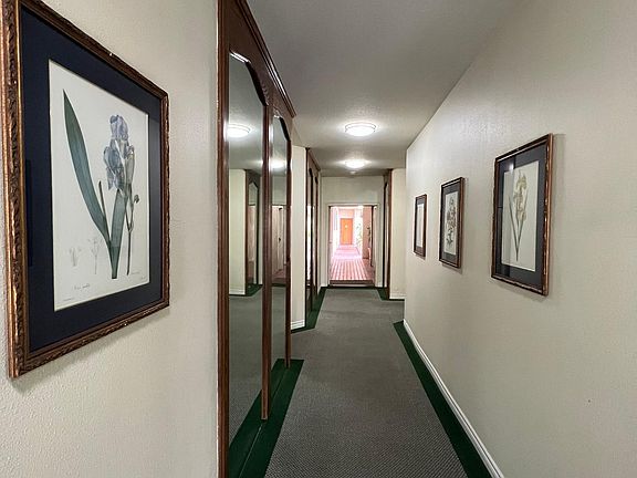 3rd image of 511 N Jackson St APT 104