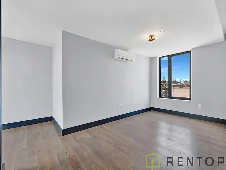 475 Grand St #3B — Photo 4