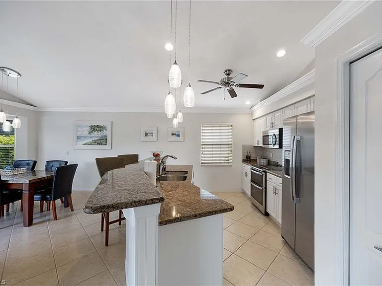 8468 Indian Wells Way — Photo 13