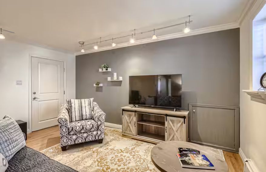 1st image of 2020 E 14th Ave APT 2