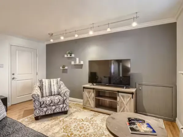 2020 E 14th Ave APT 2, Denver, CO 80206