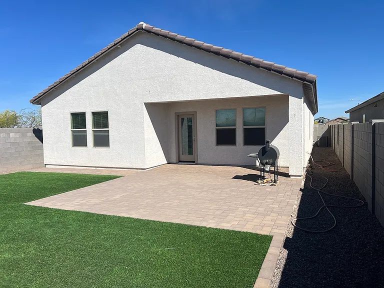 47903 W Coe St — Photo 2