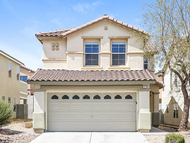 9790 Splendor Sky Ave — Photo 1
