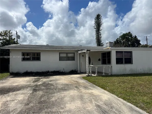 30 NE 193rd Ter, Miami, FL 33179