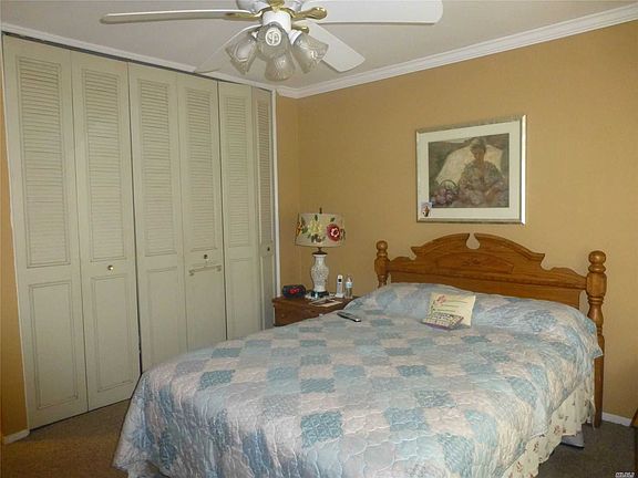 5th image of 11 Glen Hollow Dr #61D