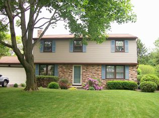 44 Heatherwood Rd, Fairport, NY 14450