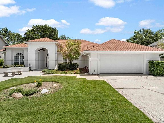 2nd image of 4202 Brittany Ct