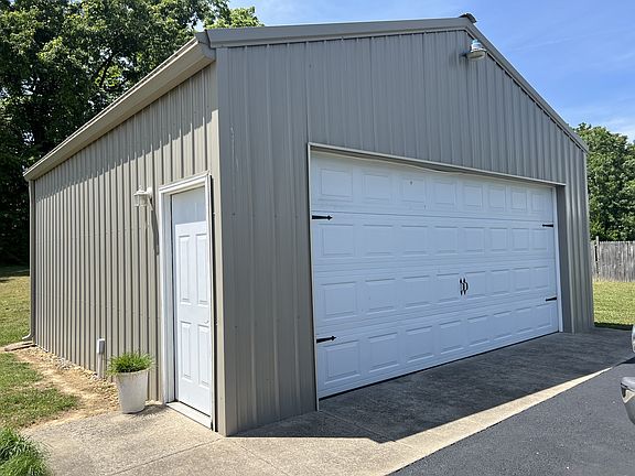 5th image of 185 Haven Way