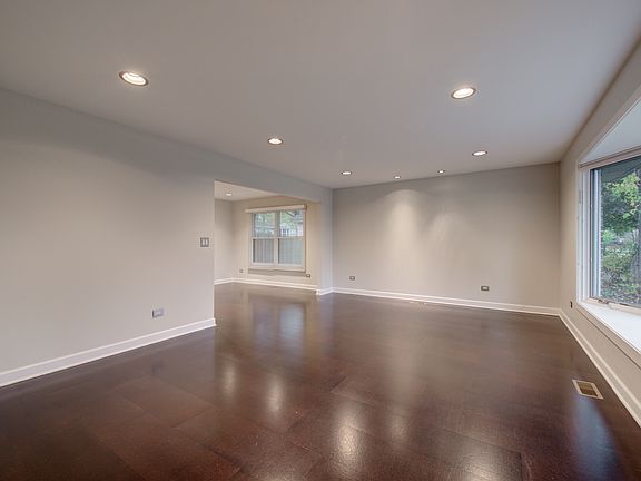 3rd image of 30W231 W Country Lakes Dr
