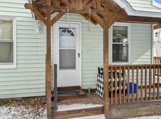 3 Park St, Webster, MA 01570