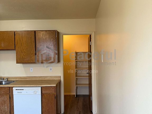 5th image of 4693 S Arlington Park Dr APT 2