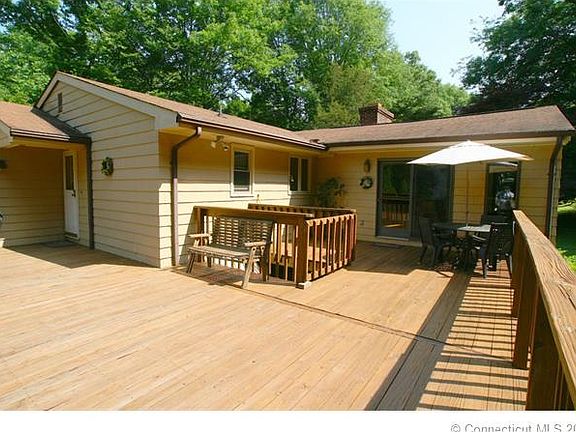 4th image of 739 Long Hill Ave