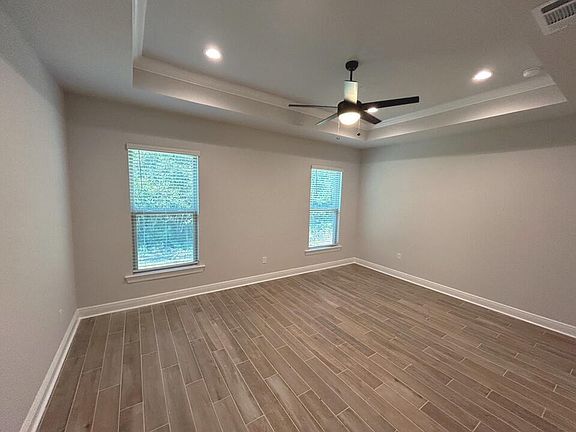 5th image of 18 Brilliance Blvd
