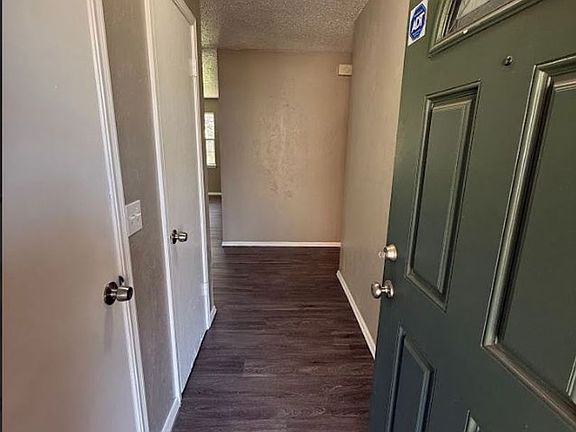 5th image of 624 Woodland Way