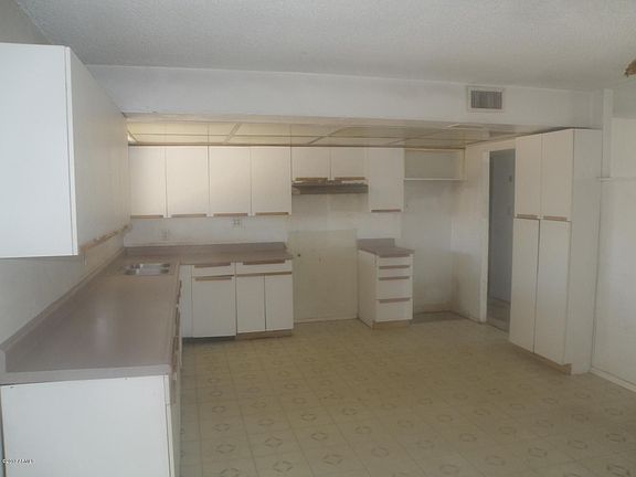 2nd image of 7973 W Fairmount Ave