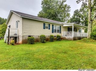 115 Warlick Rd, Mills River, NC 28759