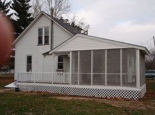 1810 Jackson St, Keithsburg, IL 61442