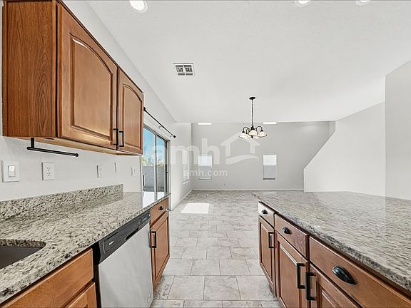 4th image of 17238 W Maui Ln